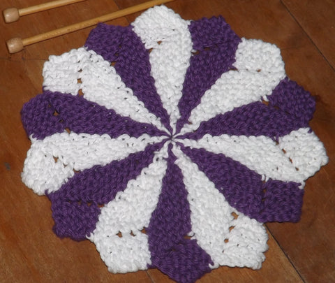 Knit flower dish cloth